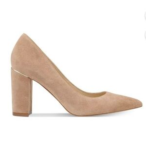 Marc Fisher Viviene 7.5 - Light Natural Suede